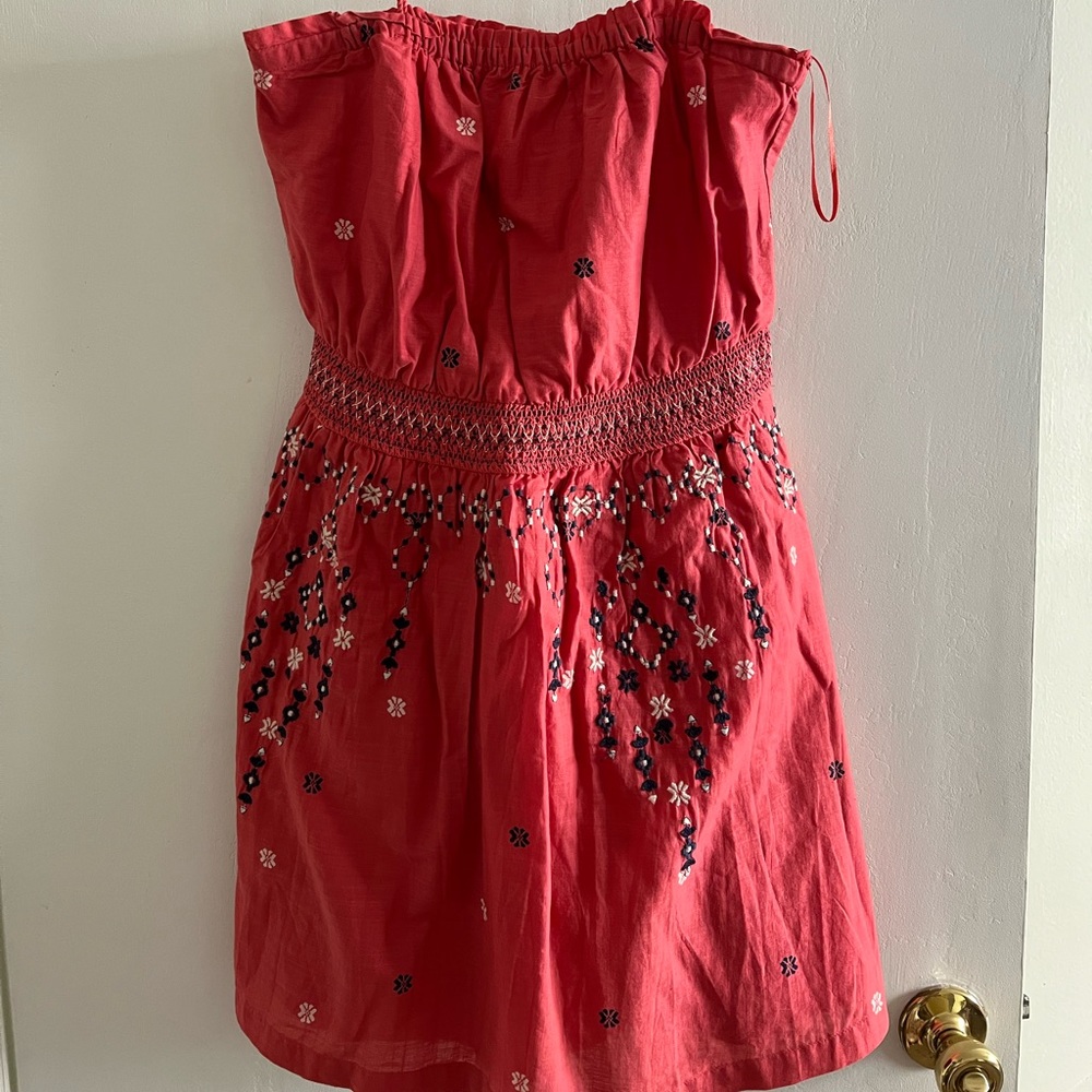 Strapless dress, Abercrombie & Fitch, coral color. Worn once.